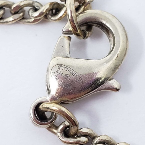 100% Authentic Chanel Necklace with Pearl & Stone - Picture 11 of 11